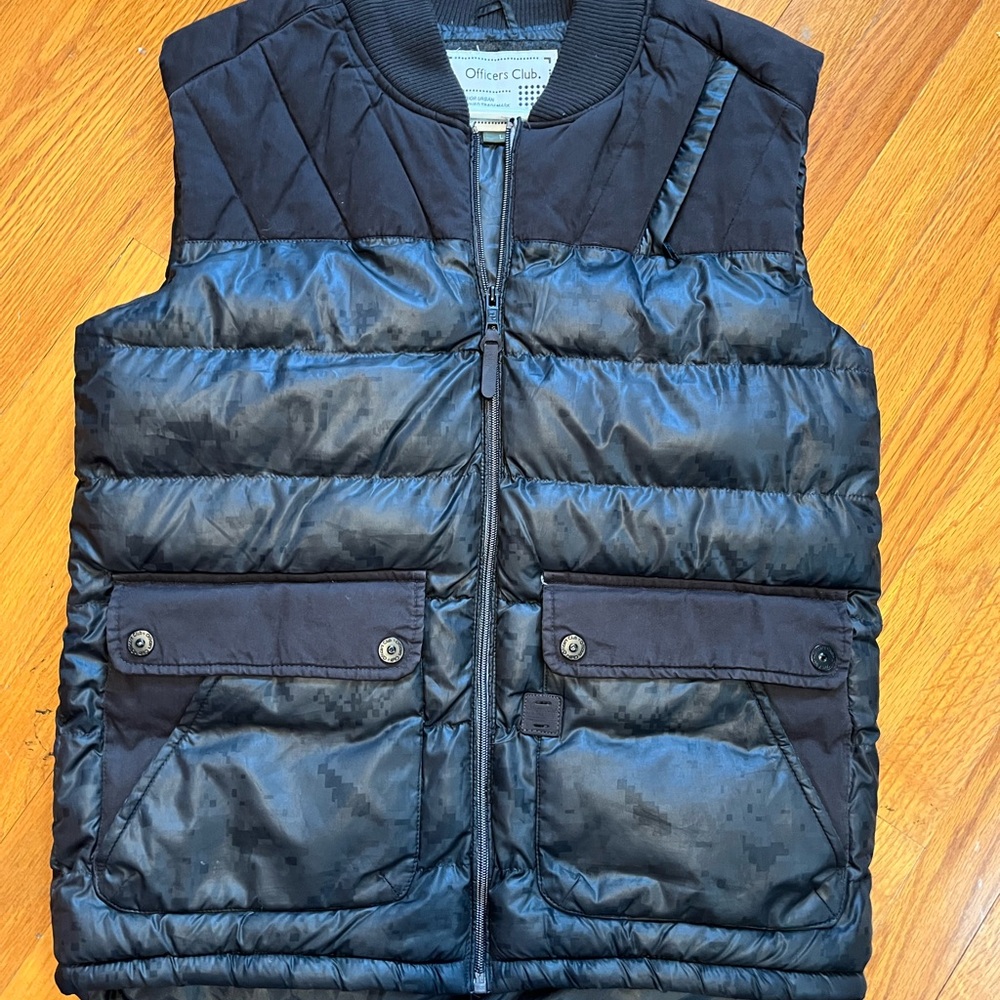 Officers Club Black Puffer Vest Size Large